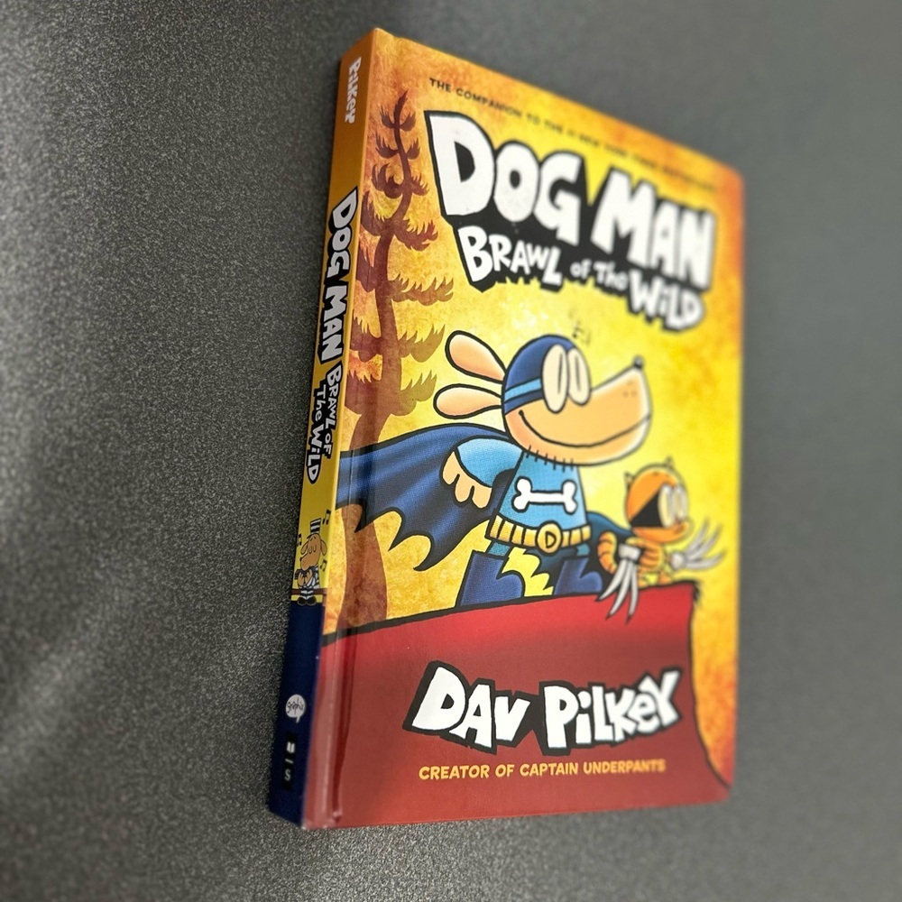 Dog Man: Brawl of the Wild - Yellow and Blue - Picture 4 of 6